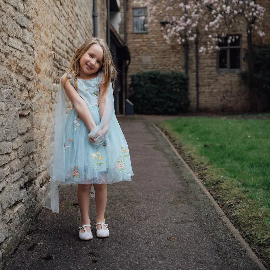 pretty shy flower girl